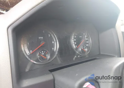 2010 Dodge Ram 1500 Slt/Sport/Trx z USA, uszkodzony, nr VIN 1D7RV1CT7AS262792